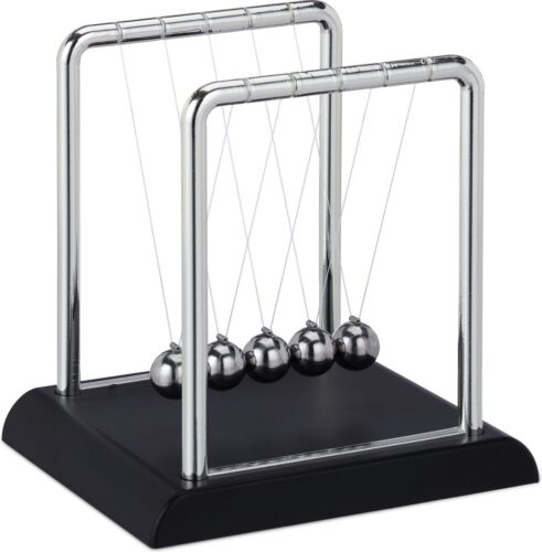 Relaxdays newton cradle - 5 ballen - 13,5 x 13,5 x 11,5 cm - decoratie kantoor en bureau - zilver